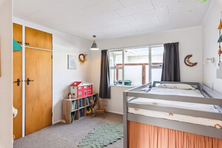 Photo of property in 11b Anaru Street, Raumati Beach, Paraparaumu, 5032