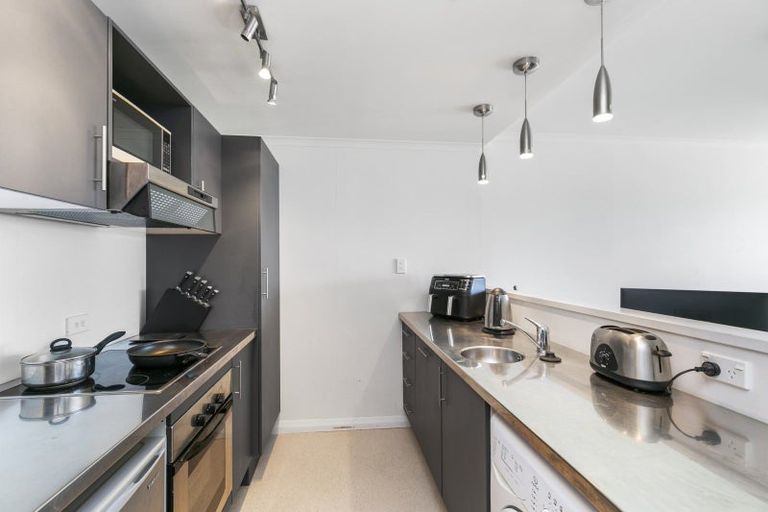Photo of property in Monvie Apartments, 504/15 Holland Street, Te Aro, Wellington, 6011