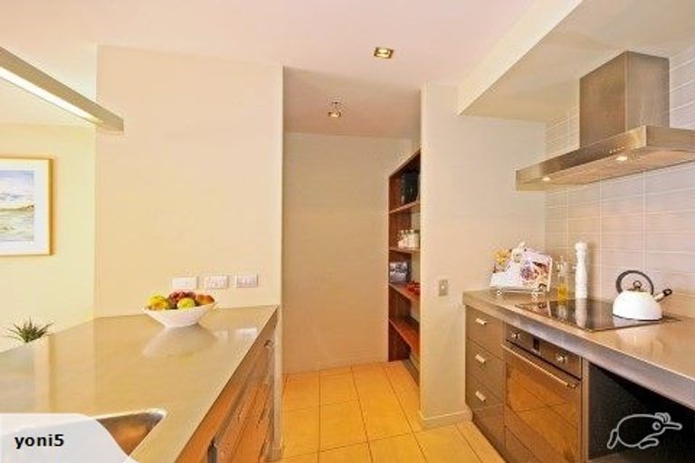 Photo of property in Piermont Apartments, 3e/82 Cable Street, Te Aro, Wellington, 6011