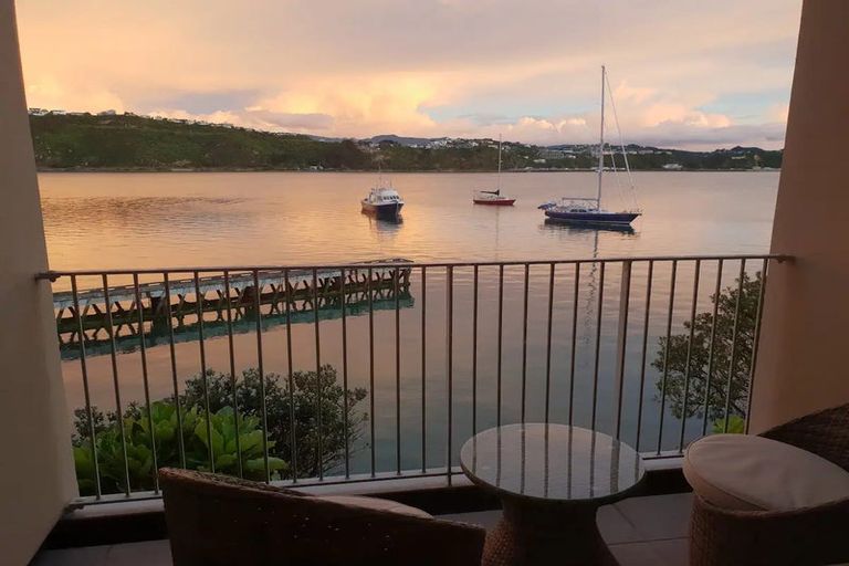 Photo of property in Marrakech Cafe, 10/305 Evans Bay Parade, Hataitai, Wellington, 6021