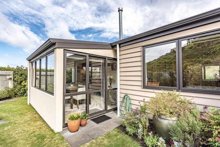 Photo of property in Caversham Park, 2/19 Caversham Road, Westmere, Whanganui, 4501