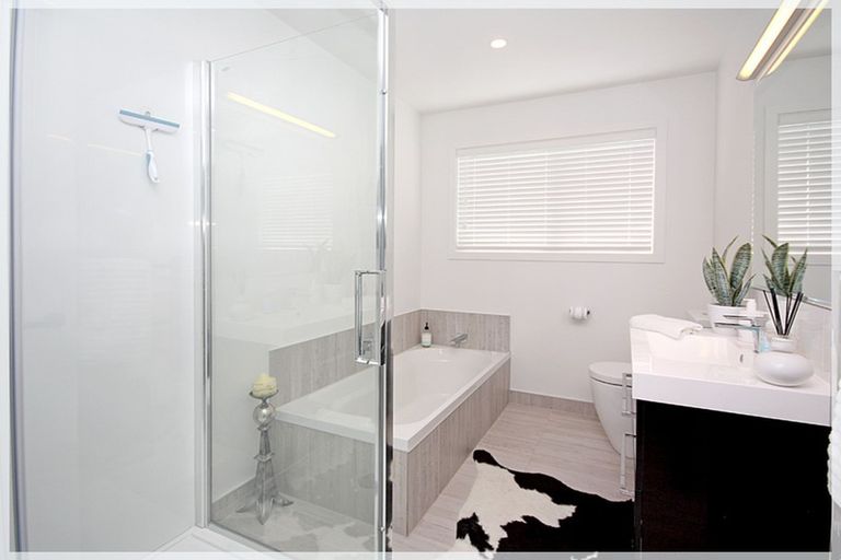 Photo of property in 6a Marine Parade South, Foxton Beach, Foxton, 4815