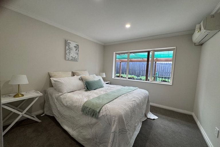 Photo of property in 34 Franshell Crescent, East Tamaki, Auckland, 2013