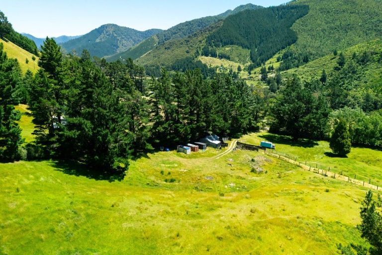 Photo of property in 477 Wakamarina Road, Canvastown, Havelock, 7178