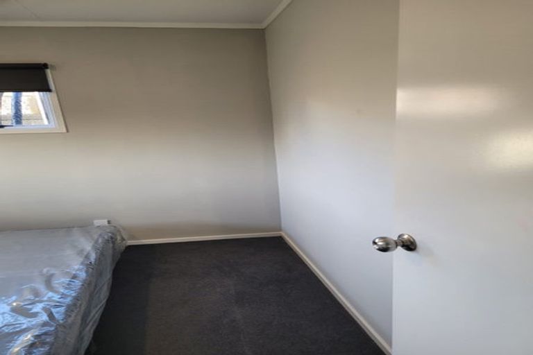 Photo of property in 2/112 View Road, Sunnyvale, Auckland, 0612