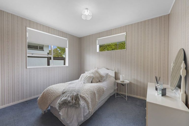 Photo of property in 23 Montana Road, Totara Park, Upper Hutt, 5018