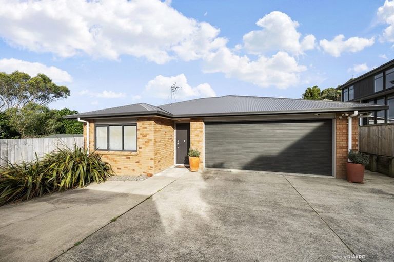 Photo of property in 33a Woodland Road, Johnsonville, Wellington, 6037