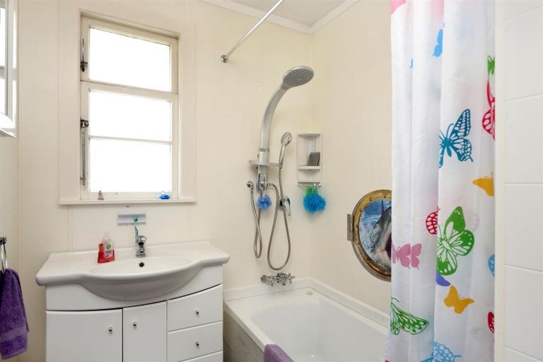 Photo of property in 134 Parkers Road, Tahunanui, Nelson, 7011