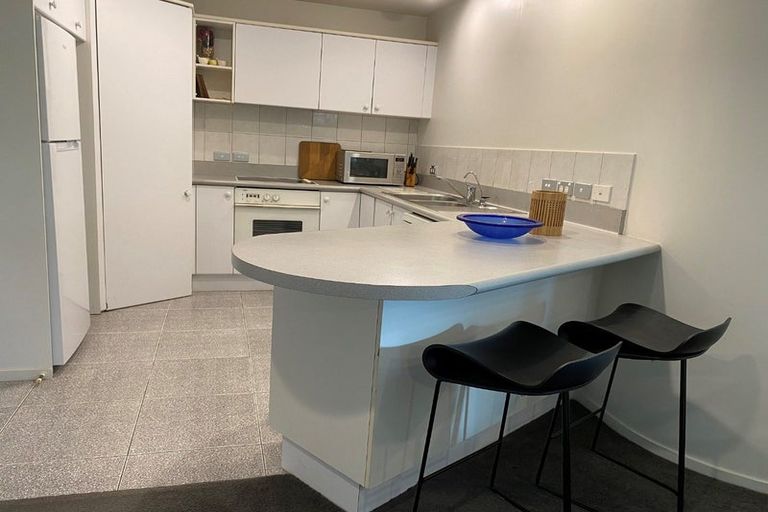 Photo of property in 16 Ander Place, Takapuna, Auckland, 0622