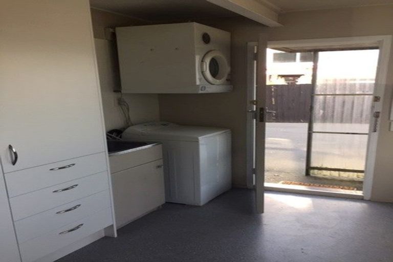 Photo of property in 6/7 Newnham Terrace, Upper Riccarton, Christchurch, 8041