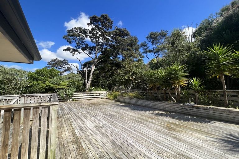 Photo of property in 68 Attwood Road, Paremoremo, Auckland, 0632