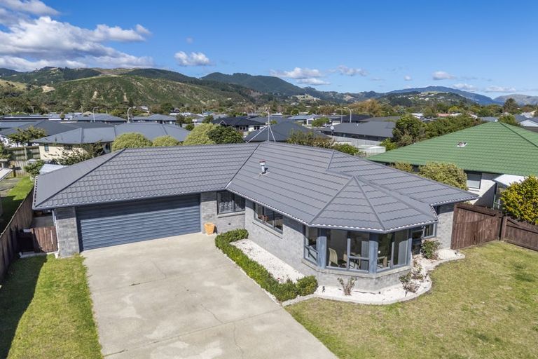 Photo of property in 108 Makarini Street, Paraparaumu, 5032
