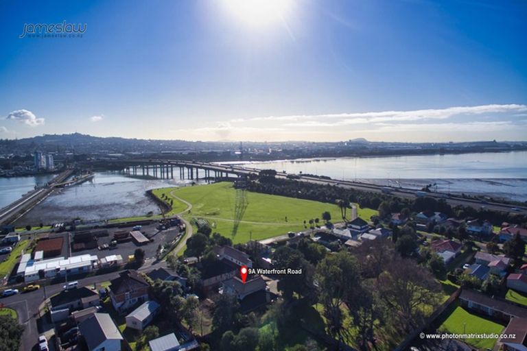 Photo of property in 9a Waterfront Road, Mangere Bridge, Auckland, 2022