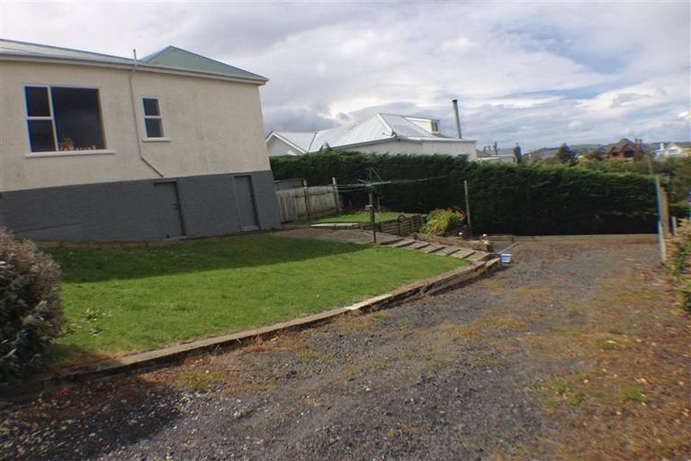 Photo of property in 17 Carnarvon Street, Belleknowes, Dunedin, 9011