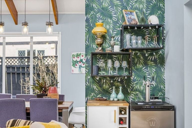 Photo of property in 15 Roland Road, Greenhithe, Auckland, 0632