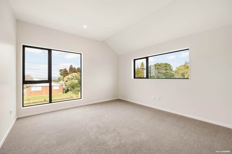 Photo of property in 8/88 Te Atatu Road, Te Atatu South, Auckland, 0610