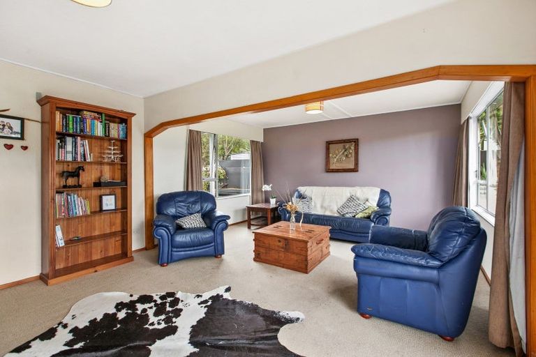 Photo of property in 69 Abbotsford Road, Waipawa, 4210