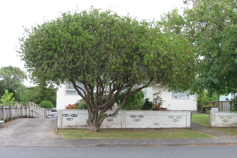 Photo of property in 13 Tamahere Drive, Glenfield, Auckland, 0629