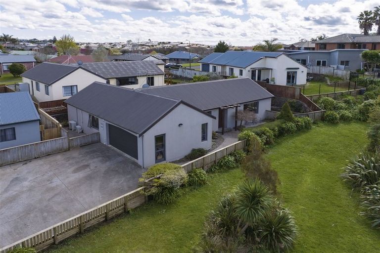 Photo of property in 52 Brymer Road, Grandview Heights, Hamilton, 3200