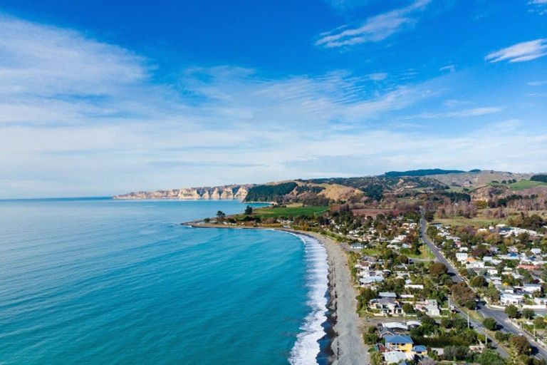 Photo of property in 320 Clifton Road, Te Awanga, 4102