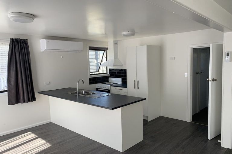 Photo of property in 1212 Cunningham Crescent, Mayfair, Hastings, 4122