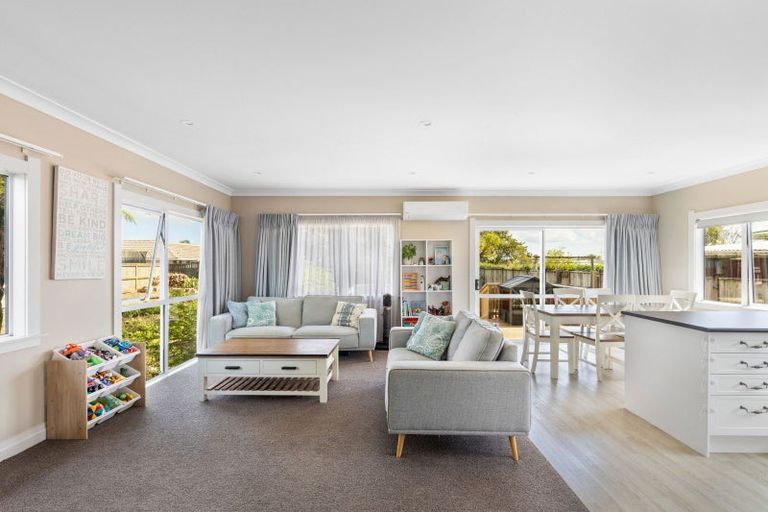 Photo of property in 26 Brookes Street, Inglewood, 4330