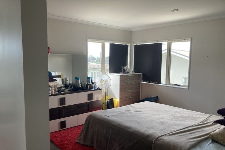Photo of property in 15a Vine Street, Mangere East, Auckland, 2024
