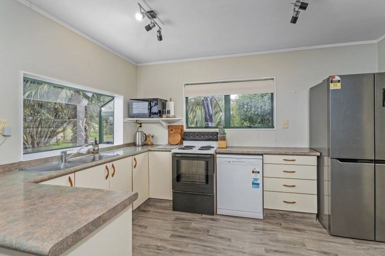 Photo of property in 10 Christa Court, Whitianga, 3510