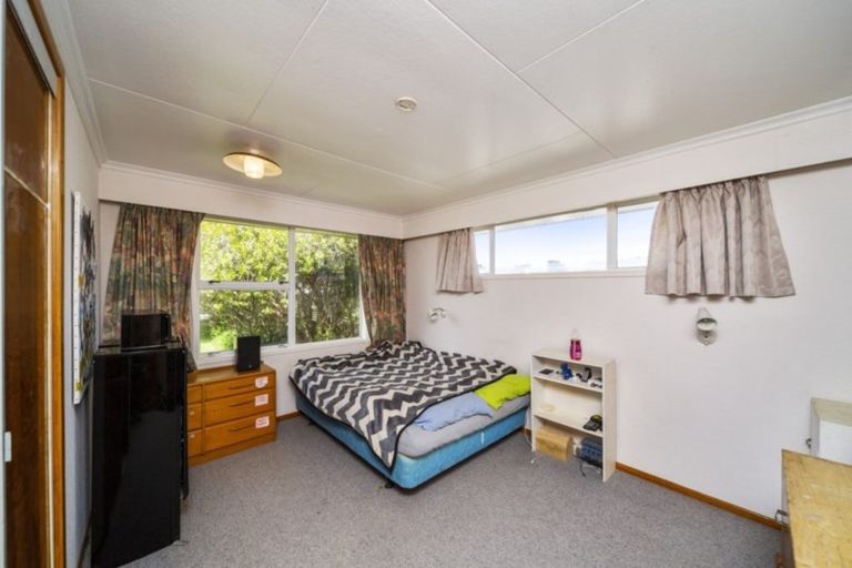 Photo of property in 43 Stafford Street, Waitara, 4320