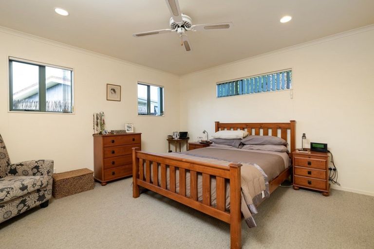 Photo of property in 7 Lagoon Place, Poike, Tauranga, 3112