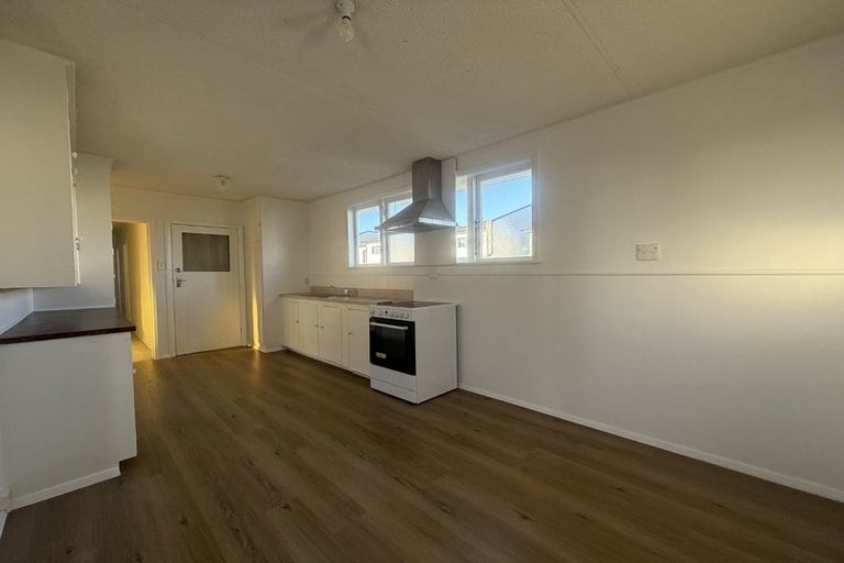 Photo of property in 2 Old Wairoa Road, Papakura, 2110