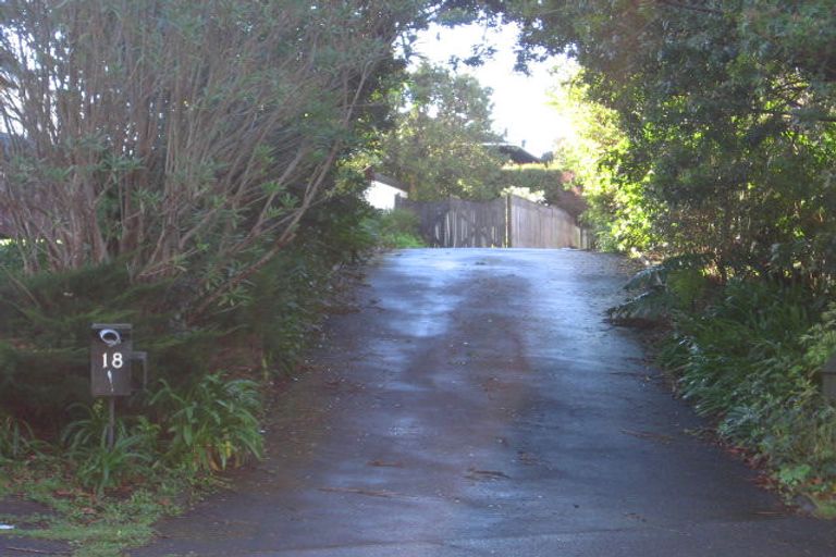 Photo of property in 18 Sarah Place, Farm Cove, Auckland, 2012