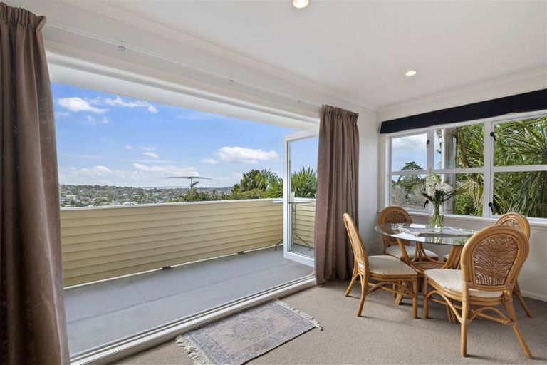 Photo of property in 113 Carlisle Road, Torbay, Auckland, 0632