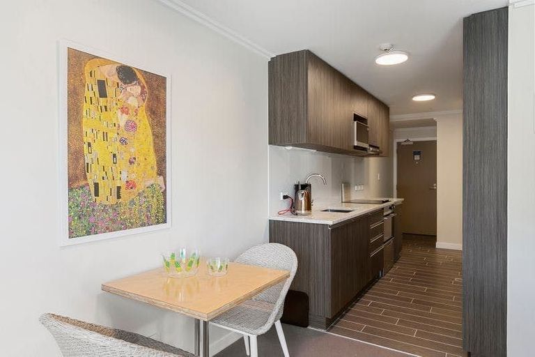 Photo of property in Frame Apartments, 902/111 Molesworth Street, Thorndon, Wellington, 6011