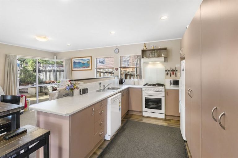 Photo of property in 4 Howards Way, Te Kamo, Whangarei, 0112