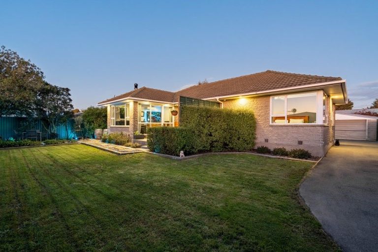 Photo of property in 5 Denise Crescent, Hornby, Christchurch, 8042