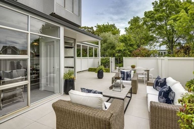 Photo of property in 4/14 Greenwood Road, Havelock North, 4130