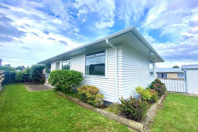 Photo of property in 3 Milne Road, Mangakakahi, Rotorua, 3015