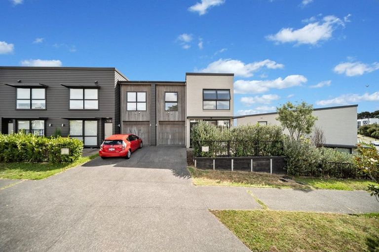 Photo of property in 37 Matairangi Avenue, Totara Heights, Auckland, 2105