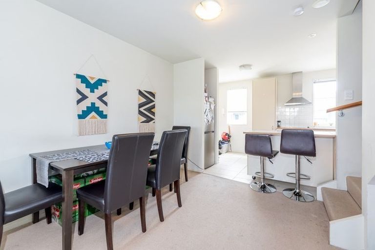 Photo of property in 6/28 Oneroa Road, East Tamaki, Auckland, 2013