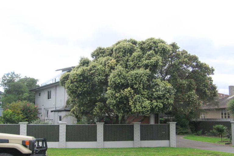Photo of property in 77 Muricata Avenue, Mount Maunganui, 3116