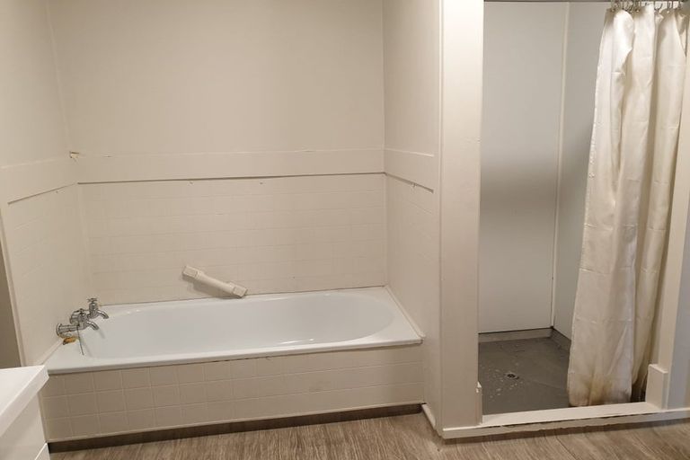 Photo of property in 28 Wharenui Road, Upper Riccarton, Christchurch, 8041