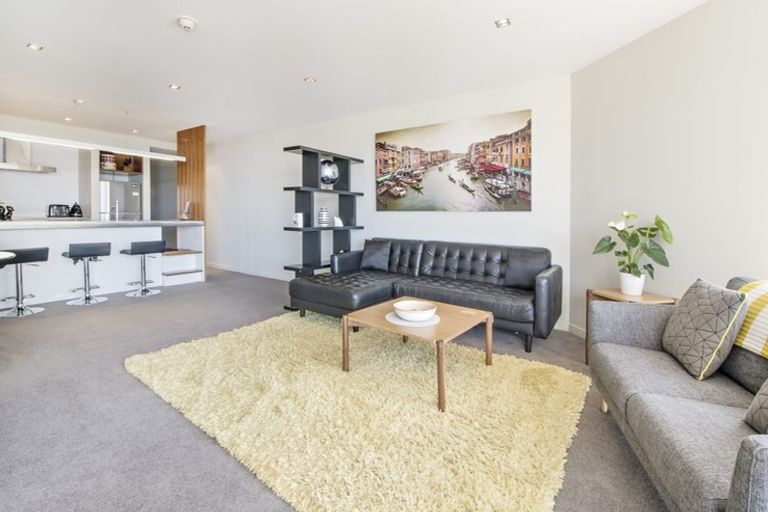 Photo of property in Piermont Apartments, 5e/82 Cable Street, Te Aro, Wellington, 6011