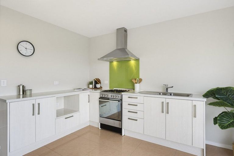 Photo of property in 10 Wineberry Way, Broadmeadows, 6037