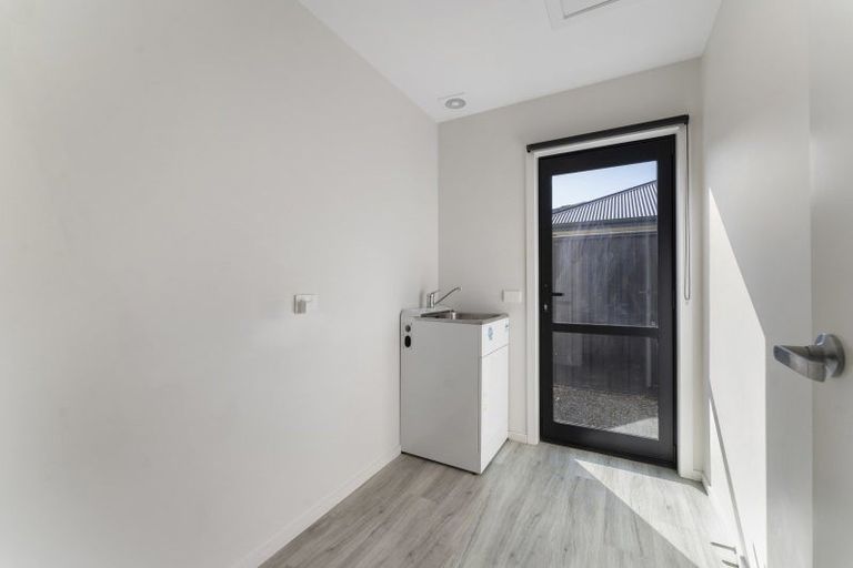 Photo of property in 16 Molyneux Avenue, Cromwell, 9310