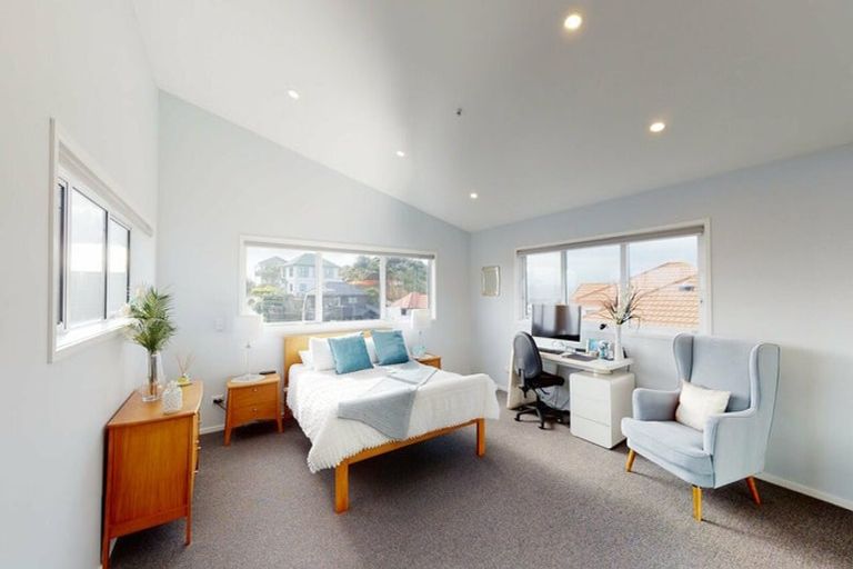 Photo of property in 9 Birkhall Grove, Strathmore Park, Wellington, 6022