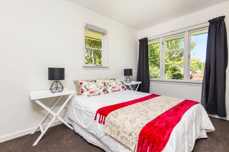 Photo of property in 28a Kelvin Road, Papakura, 2110