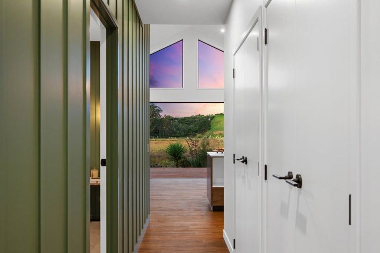 Photo of property in 5 Pekapeka Lane, Poike, Tauranga, 3112