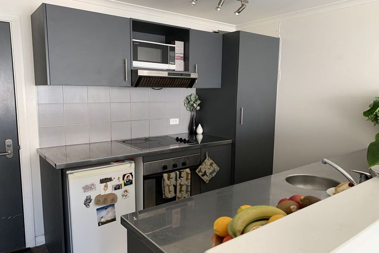 Photo of property in Monvie Apartments, 404/15 Holland Street, Te Aro, Wellington, 6011