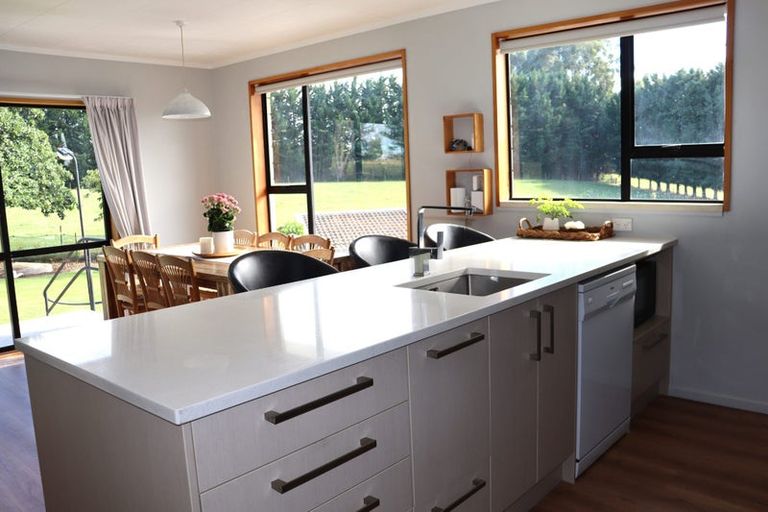 Photo of property in 106 Tutu Hill Road, Weston, Oamaru, 9491